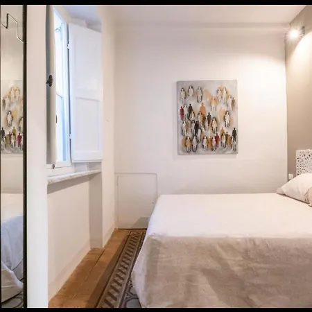 Center - Ac Wifi Apartment *