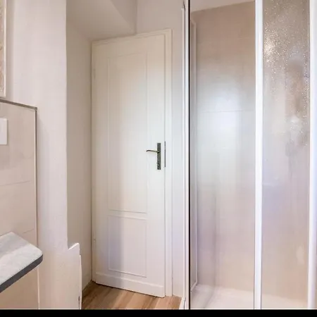 Center - Ac Wifi Apartment